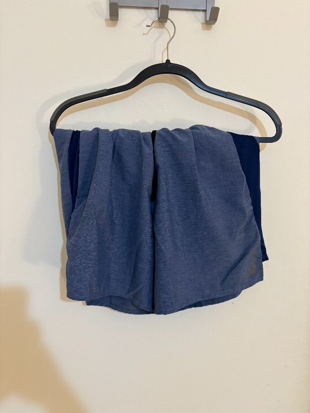 Nike DryFit Running Shorts Navy Size M Lightweight Athletic